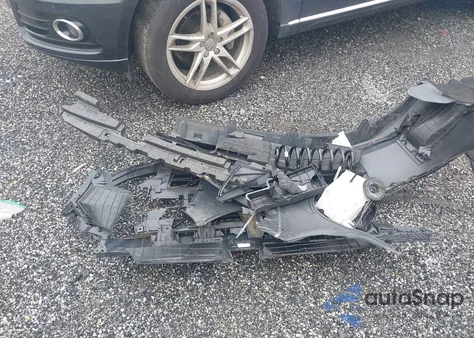 2023 Hyundai Elantra Sel z USA, uszkodzony, nr VIN 5NPLM4AG8PH112384